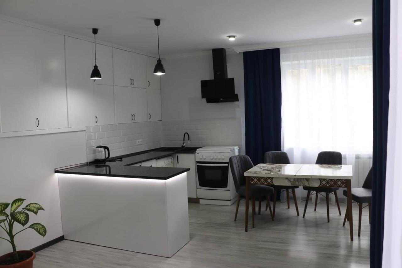 Vernatun Guest House Gyumri Exterior foto